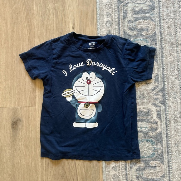 Selling lot of 3 t shirts - all 3 fit size 5-6; 2xuniqlo & 1x Native Northwest - Picture 3 of 4